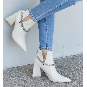 White ankle booties with chain size 10